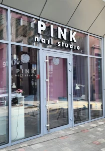 нігтьовий сервіс - манікюр / педикюр у м.Дніпро - PINK NAIL STUDIO